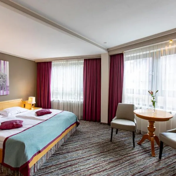 Hotel Pelikan, hotel in Schwäbisch Gmünd