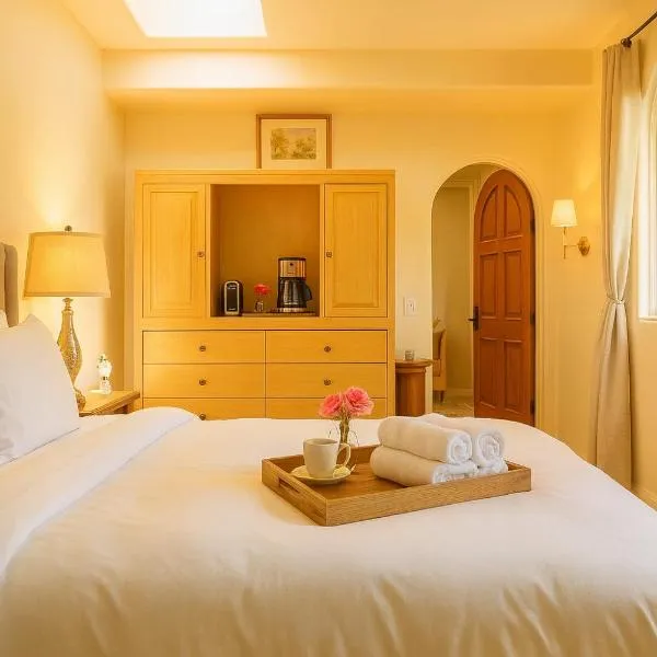 Modern Beverly Hills Homestay