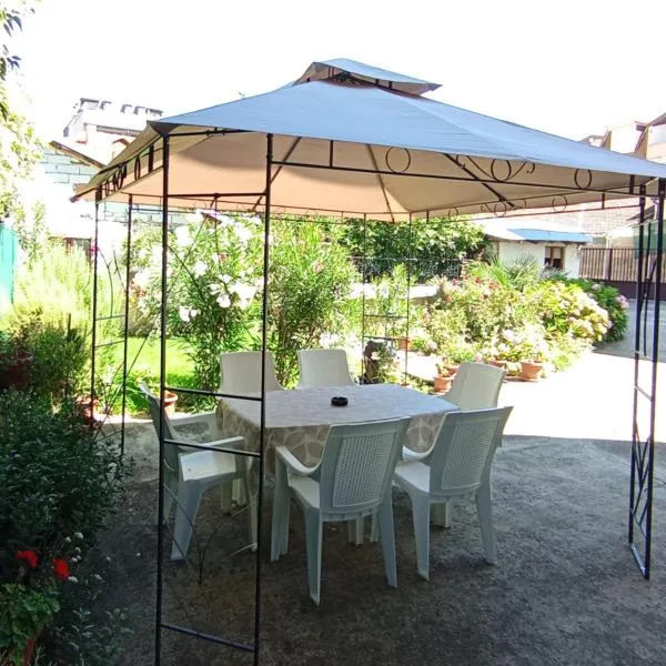 Gjorgji Apartments 68a, hotel in Ohrid