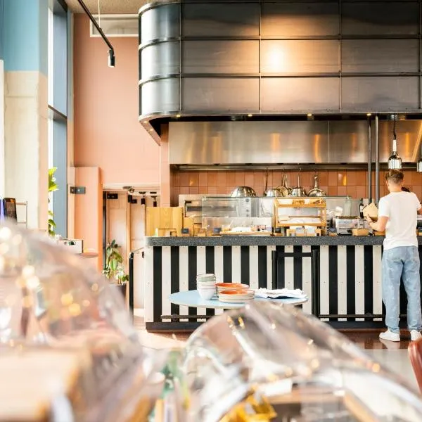 The Social Hub Delft, hotel in Delft