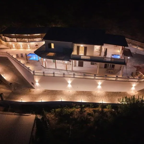 Mariluna Luxury Apartments, hotel in Falconara Albanese