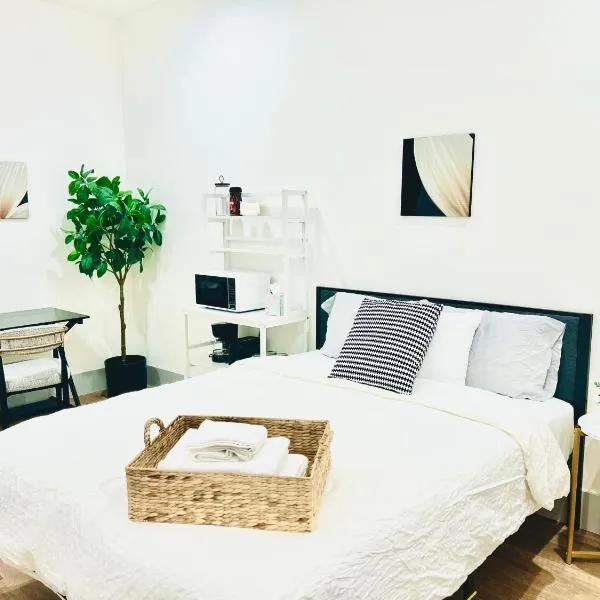 Modern New Studio Cozy&Prime Location, hotel v destinaci North Sherman Way