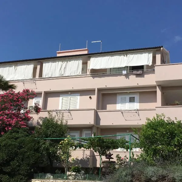 Apartmani Zorica, hotel in Rab