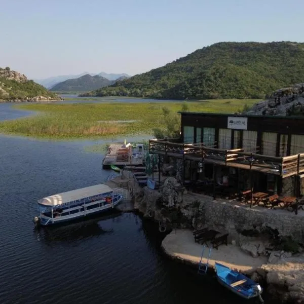 Apartmani Karučki Krš, hotel in Karuč