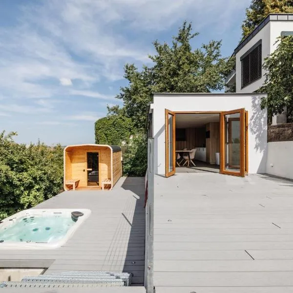 Airport Prague Luxury Apartment & Spa, hotel a Praga