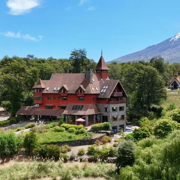 Petrohue Lodge, hotel in Petrohué