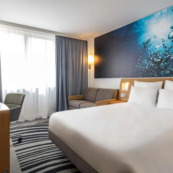 Hotel Novotel Evry Courcouronnes、Evry-Courcouronnesのホテル