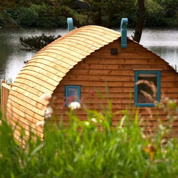 Langley Dam Glamping - hot tubs and dogs can be added at an additional cost, hotel u gradu 'Langley'