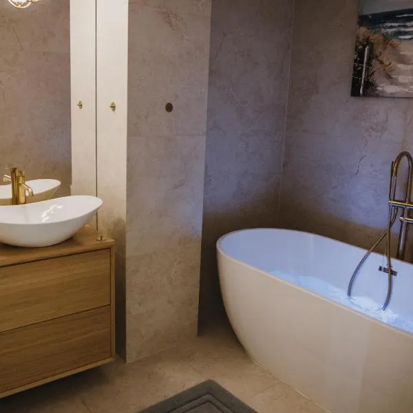 Apartamenty Łódź Agosto Sky Premium Manufaktura Parking Gratis FV、ウッチのホテル