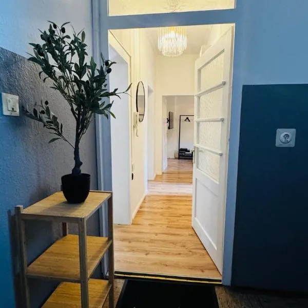 3-room apartment with parking space Sleepomat, hotell sihtkohas Aschaffenburg