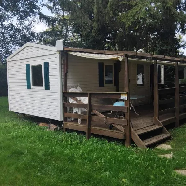 chez regis et jennifer Mobile home 6 personnes il es chauffer climatisé, proche Europa-Park et Rulantica, hotel a Boofzheim