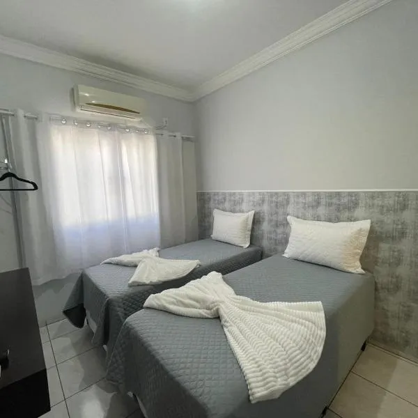 Flat completo centro, hotel in Tangara da Serra