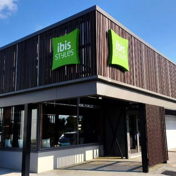 IBIS STYLES Rouen Parc Expos Zenith, hôtel à Saint-Étienne-du-Rouvray
