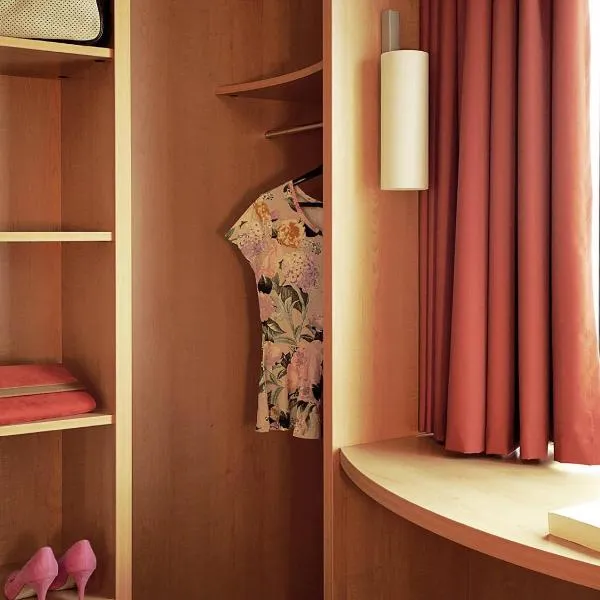 Ibis Évry-Courcouronnes, hotel v destinaci Courcouronnes