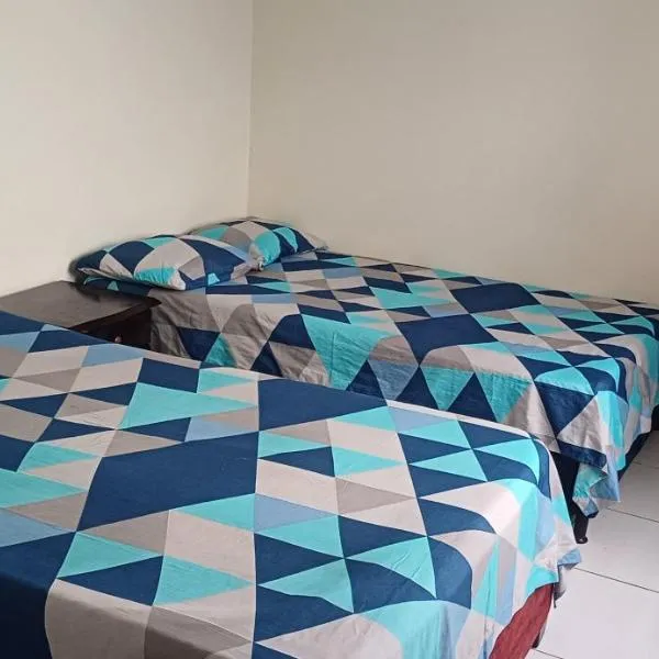 Habitación con baño privado, hotel in Armenia