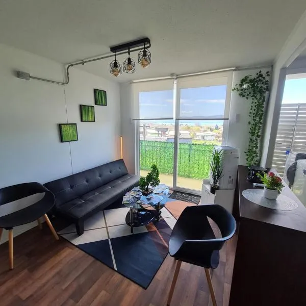 Departamento 3 dormitorios en villarica – hotel w mieście Villarrica