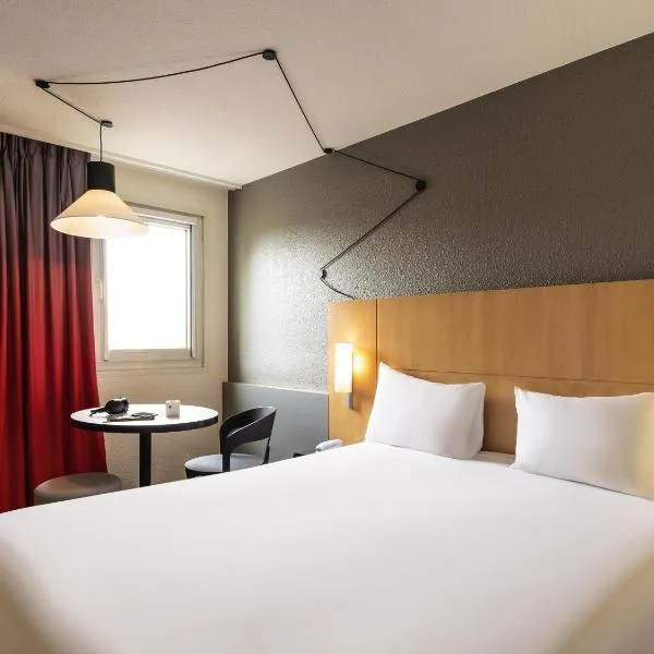 ibis Cergy Pontoise Le Port, hotel din Cergy