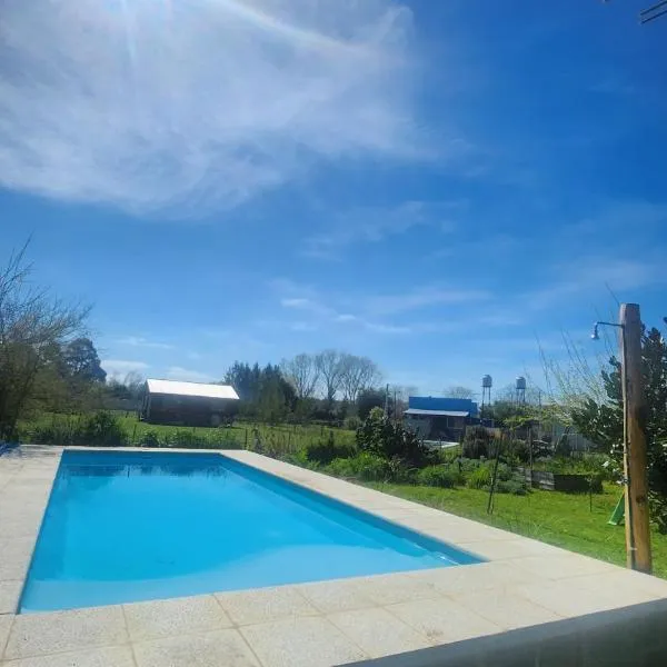 Casa Aguaribay- Lomas Altas-, Hotel in Chascomús