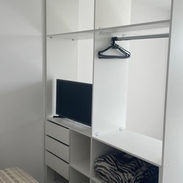 Flat, LE HALL