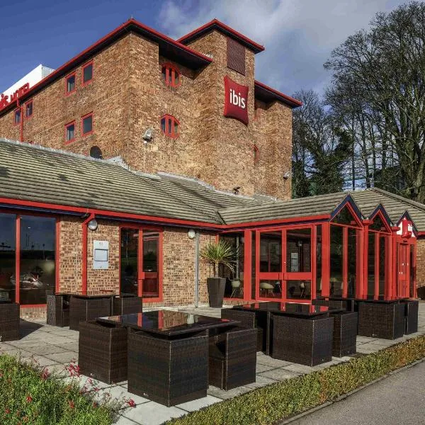 Ibis London Luton Airport, hotel in Luton