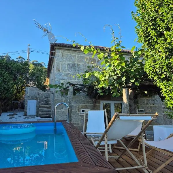 Preciosa casa con piscina, מלון בגונדומר