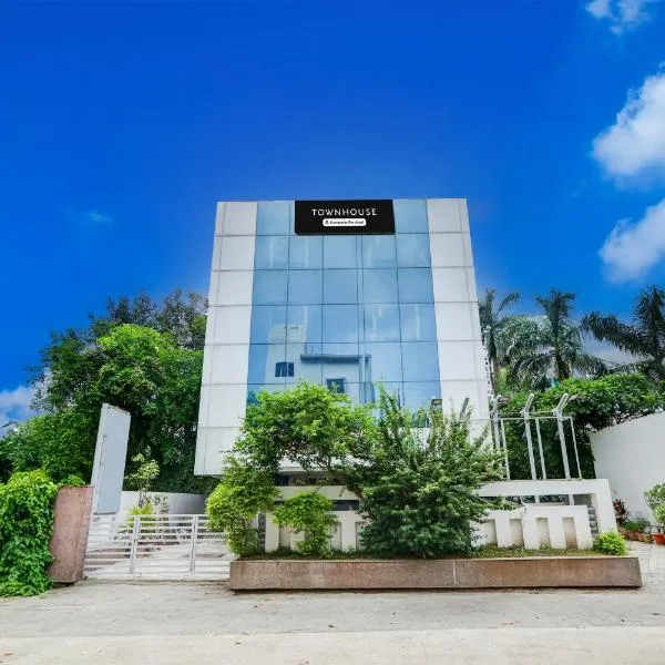 Super Townhouse Nagpur Airport Formerly Flora Inn, hotell sihtkohas Dhantoli