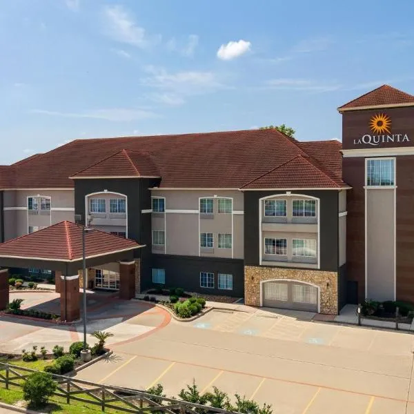 La Quinta by Wyndham Brookshire West Katy, хотел в Brookshire