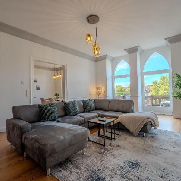 SCHLOSSBERG RESIDENCES - Design City-Apartment im Herzen von Bensheim, hotel en Bensheim