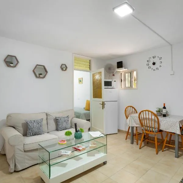 Apartamento Danoe 2, hotel in Mogán