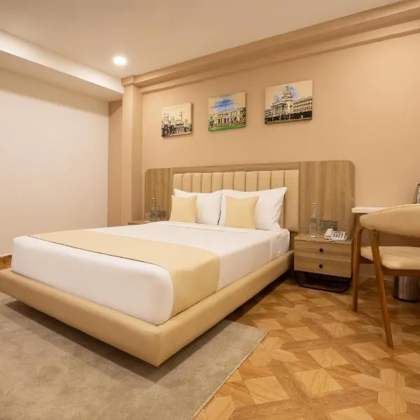 Hotel Vaidik Vedas Suites At Ram Mandir Ayodhya, hotel in Ayodhya