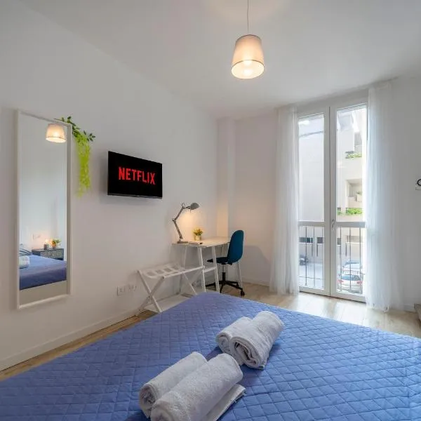 LAKE COMO - 2min to Lake and Station - Free Park and Wifi, khách sạn ở Lecco