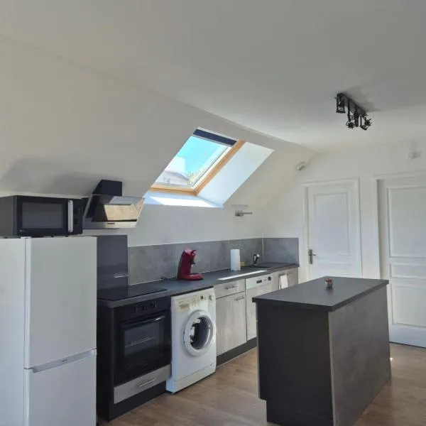 Gîte de la Gourgeonne, hotel i Nervezain