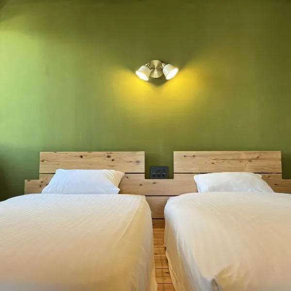 The Shore Inn, ξενοδοχείο σε Chatan