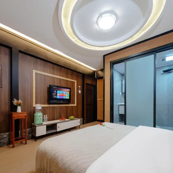 吾韵庭院客栈，位于丽江的酒店