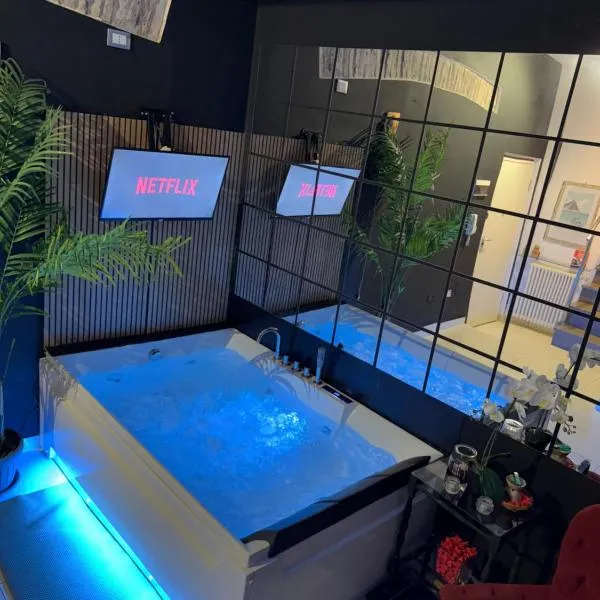 AMA Esclusive SPA Madama, hotel v destinaci Ferrara