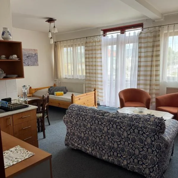 2- izbový APARTMÁN KAJKA v PENZION TRSTENÁ, hotel in Trstená