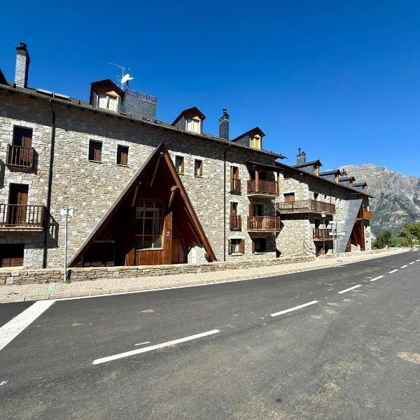 C19 - Bellavista Pirineo - Villmor, hotel en Cerler