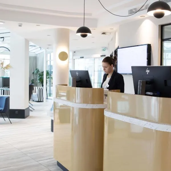 Hôtel Mercure Lyon Centre Charpennes Parc de la Tête d'Or, hotel in Villeurbanne