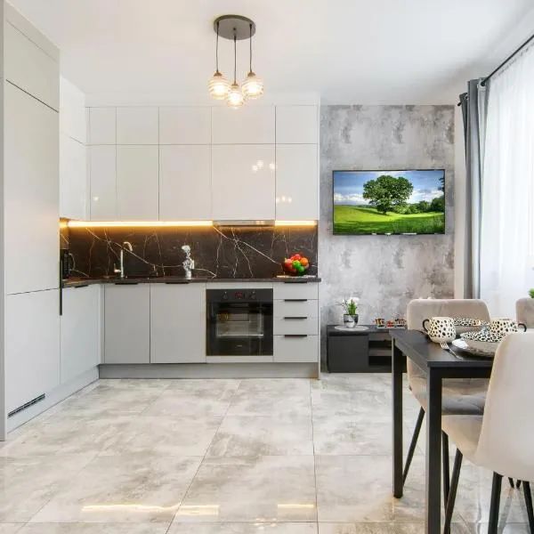 Gicek Apartament 3A bezpłatny PARKING Faktura VAT 4 osobowy ARENA K-S SSE، فندق في جورزو فيلكوبولسكي