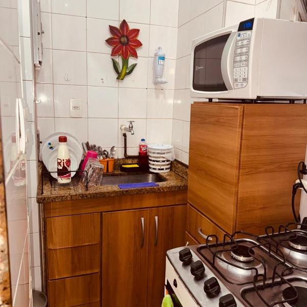 EXCELENTE AP QUARTO E SALA aceito 5 PESSOAS POSTO 6 COPA AO LADO DA DELEGACIA 13 DP - Foto 4