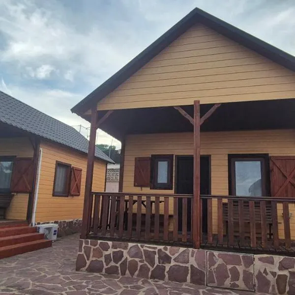 Las Cabañas del Bosque، فندق في شيفا