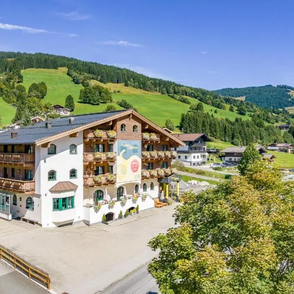 Boutique House happYellow Saalbach, inkl JokerCard, hotel in Saalbach Hinterglemm