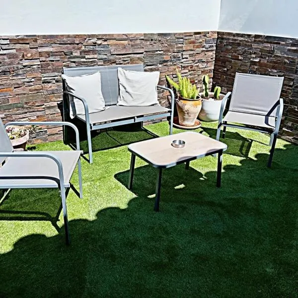 Apartamentos María Gaviota 2, hotel en Prado del Rey