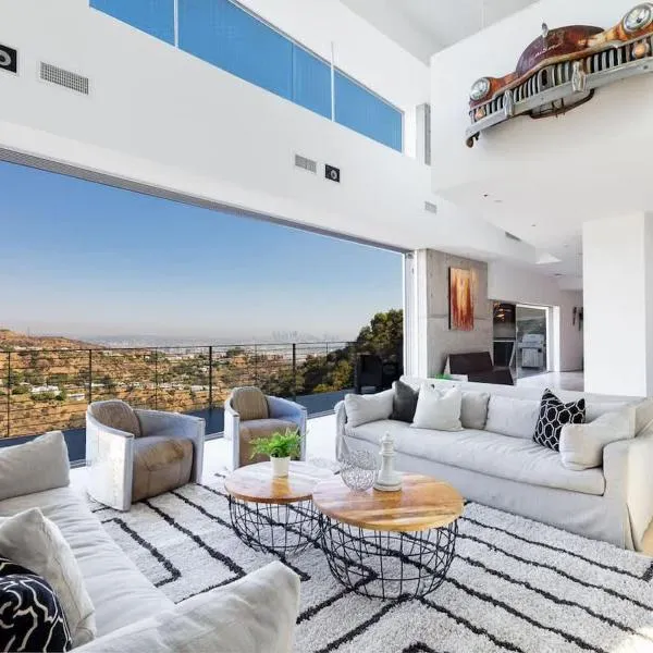 Modern Villa Hollywood Hills Sanctuary