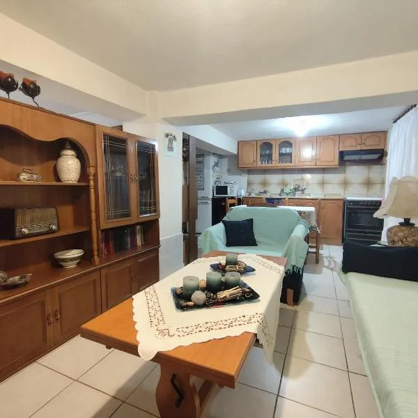 Jennys Vintage Studio - Motorcycle Friendly, hotel v destinaci Drama