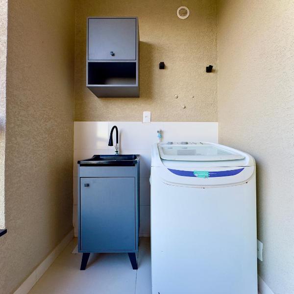Apto a 350m PRAIA 3 Quartos Cozinha completa Churrasqueira Ar Condicionado Wi-Fi e vaga privativa de garagem Reserve agora mesmo - Foto 3