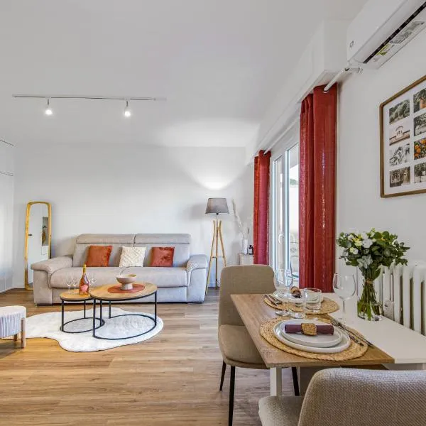 RESIDENCE DU CASINO - Somptueux studio en plein coeur de Menton, hotel em Menton