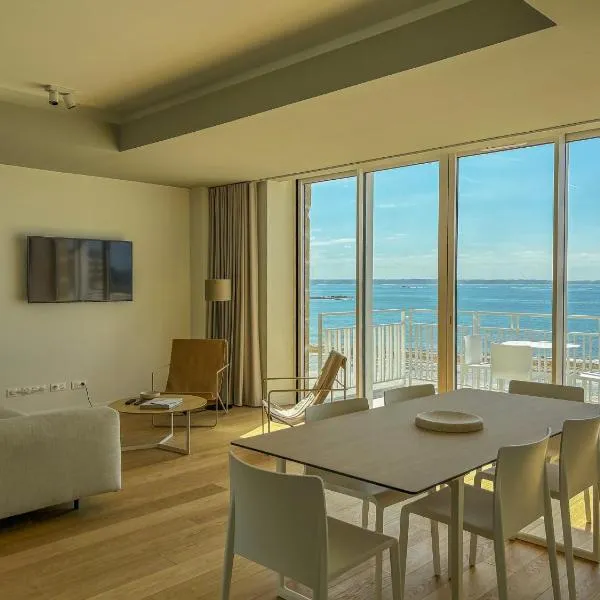 PORS-MABO T3 piscine et vue mer, hotel v destinácii Trébeurden