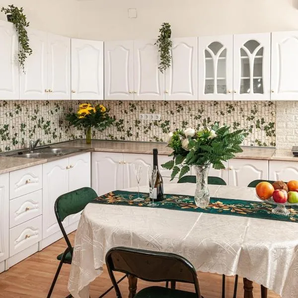 Sunrise Budapest Airport - Free Parking - 120 sqm, hotel v Budapešti