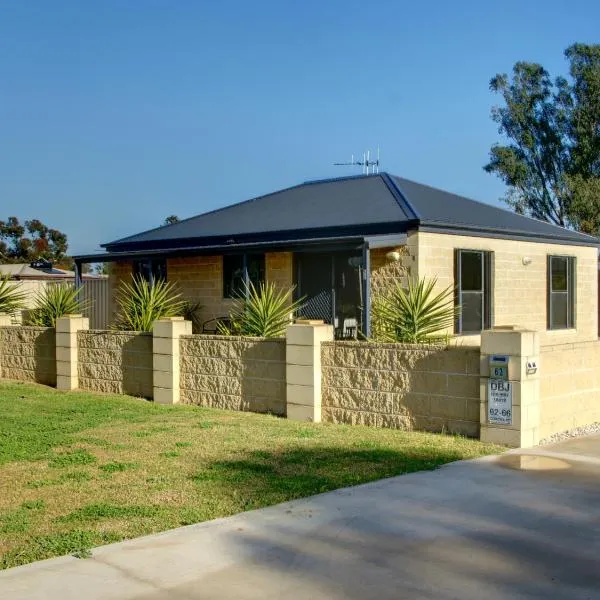 DBJ Holiday Units, hotel in Mulwala